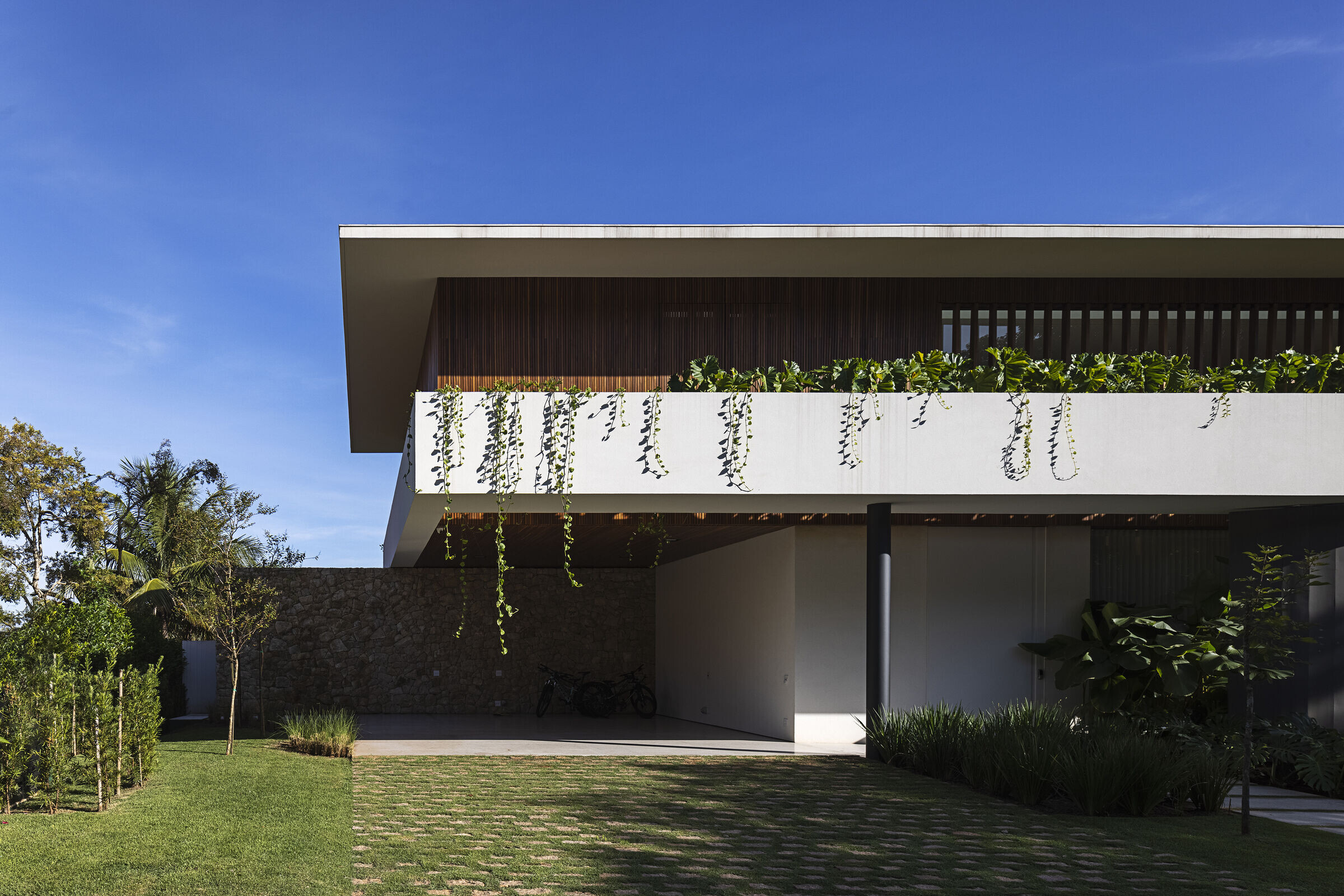 https://archello.com/story/129366/attachments/photos-videos/5 photo_credit LEONARDO FINOTTI