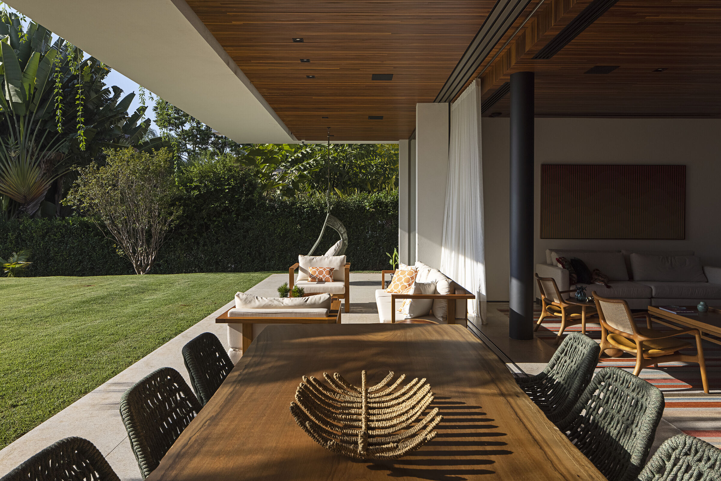 https://archello.com/story/129366/attachments/photos-videos/9 photo_credit LEONARDO FINOTTI
