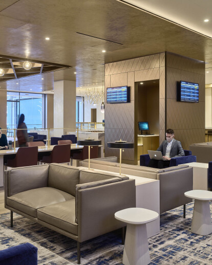 Amtrak Metropolitan Lounge & Offices