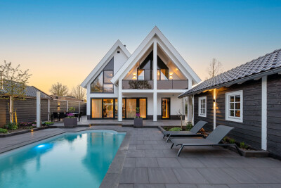 Symmetrical house in Urk