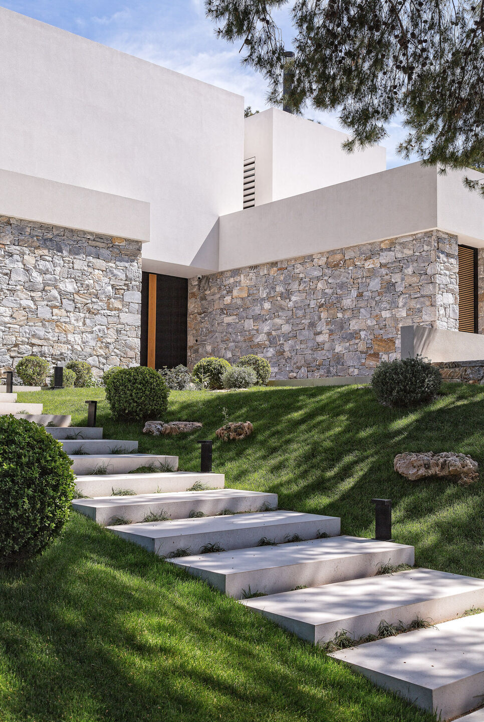 https://archello.com/story/129561/attachments/photos-videos/31 photo_credit George Fakaros
