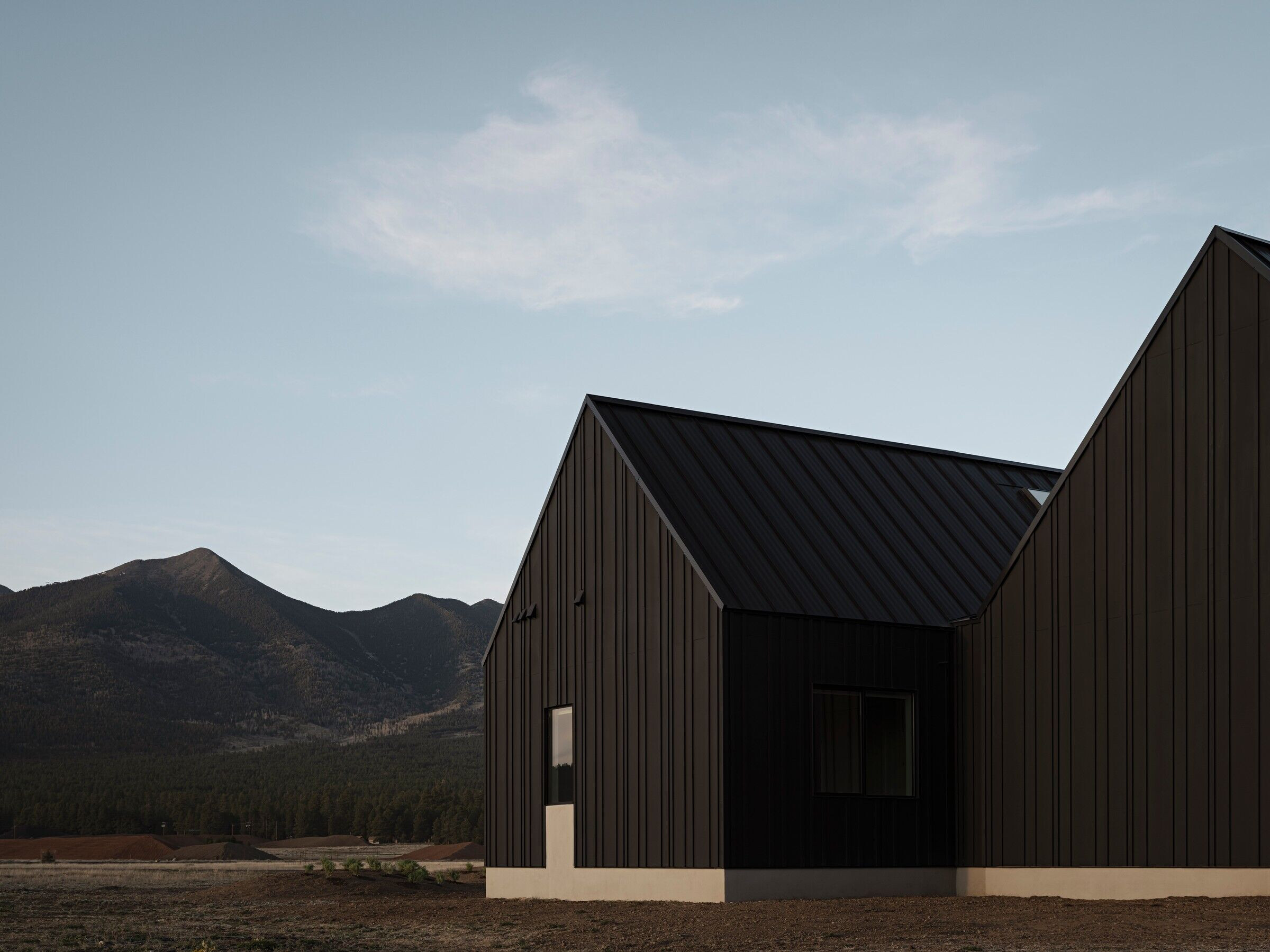 https://archello.com/story/129666/attachments/photos-videos/9 photo_credit Roehner + Ryan