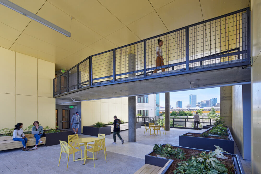 https://archello.com/story/129926/attachments/photos-videos/23 photo_credit Bruce Damnote
