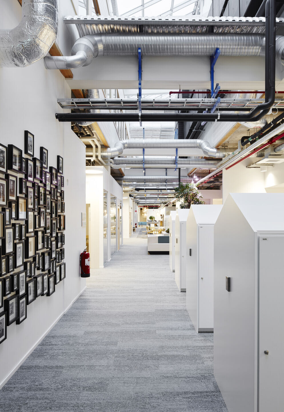 https://archello.com/story/130070/attachments/photos-videos/5