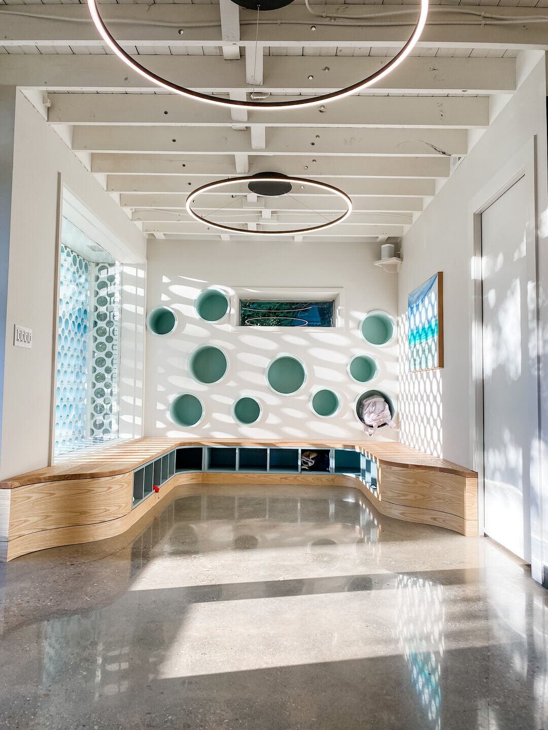 https://archello.com/story/130198/attachments/photos-videos/2