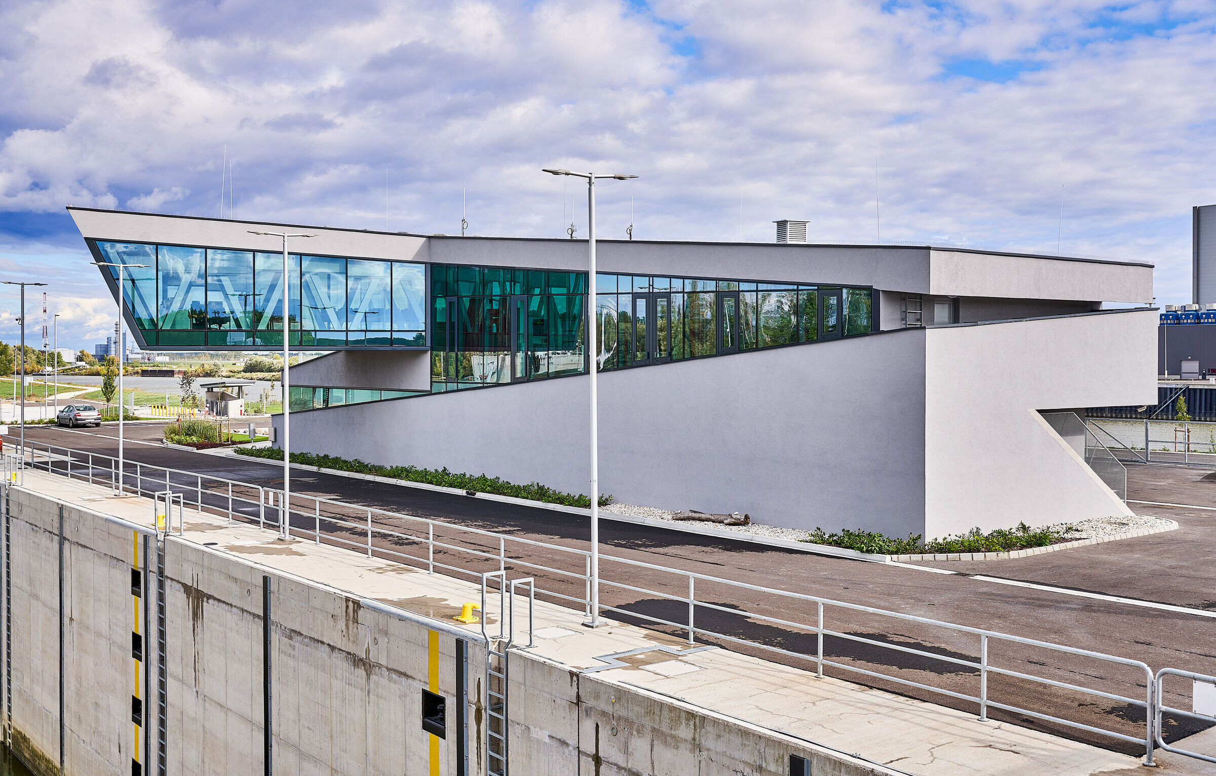 https://archello.com/story/130218/attachments/photos-videos/9 photo_credit Sugar and Salt Ltd., Northern Transdanubian Water Directorate