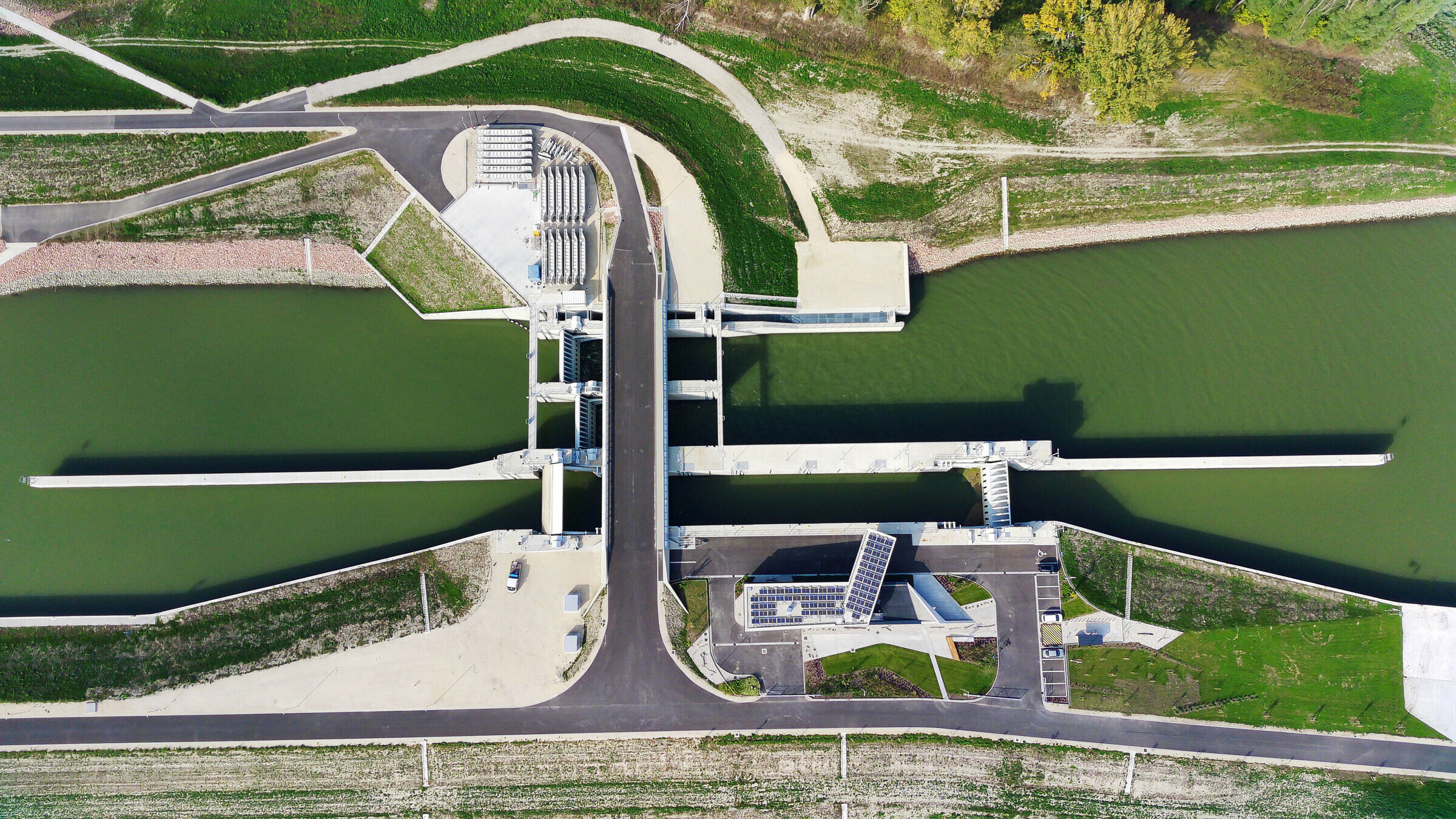 https://archello.com/story/130218/attachments/photos-videos/46 photo_credit Sugar and Salt Ltd., Northern Transdanubian Water Directorate