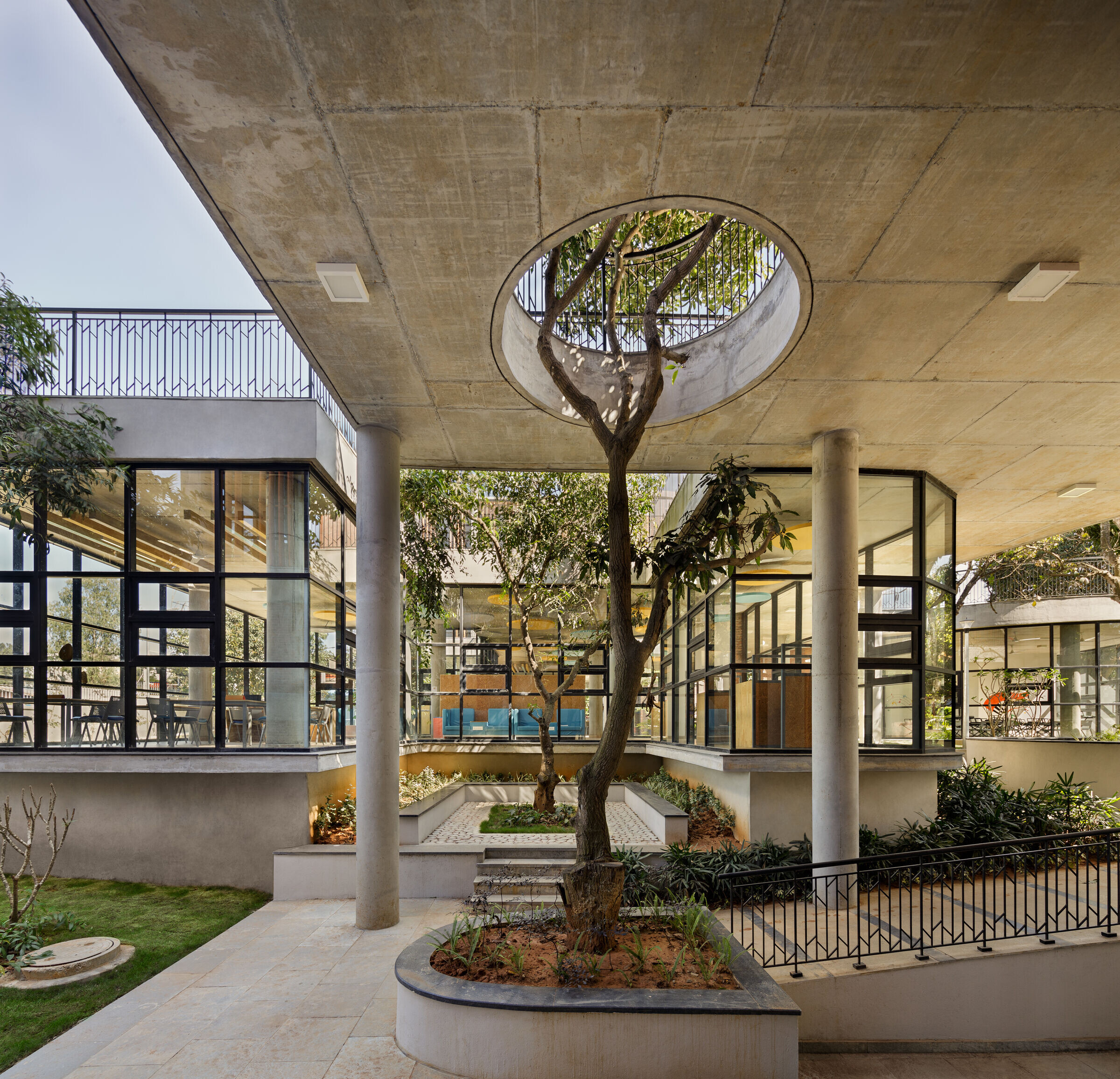 https://archello.com/story/130355/attachments/photos-videos/3 photo_credit Andre Fanthome