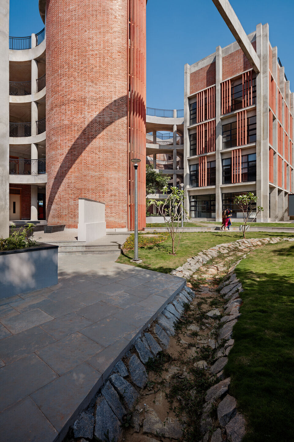 https://archello.com/story/130355/attachments/photos-videos/33 photo_credit Andre Fanthome