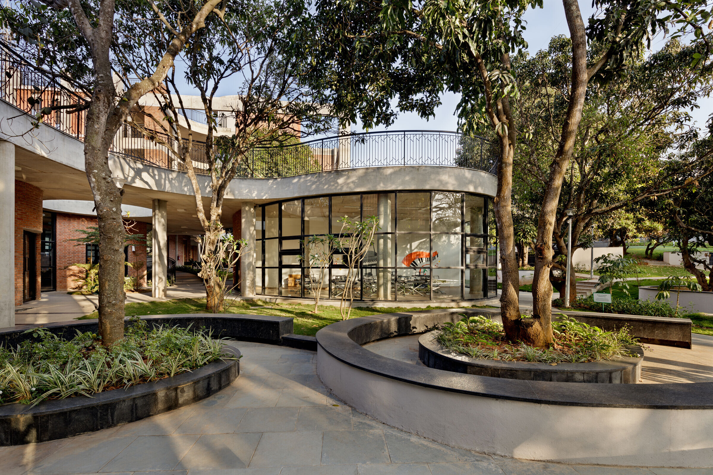 https://archello.com/story/130355/attachments/photos-videos/35 photo_credit Andre Fanthome