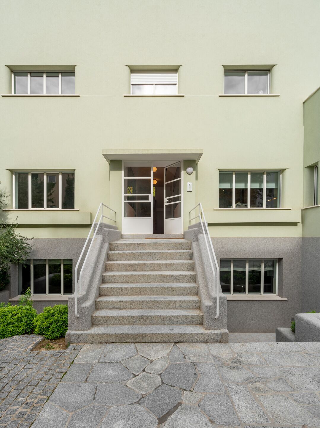 https://archello.com/story/130617/attachments/photos-videos/5 photo_credit Luis Asín