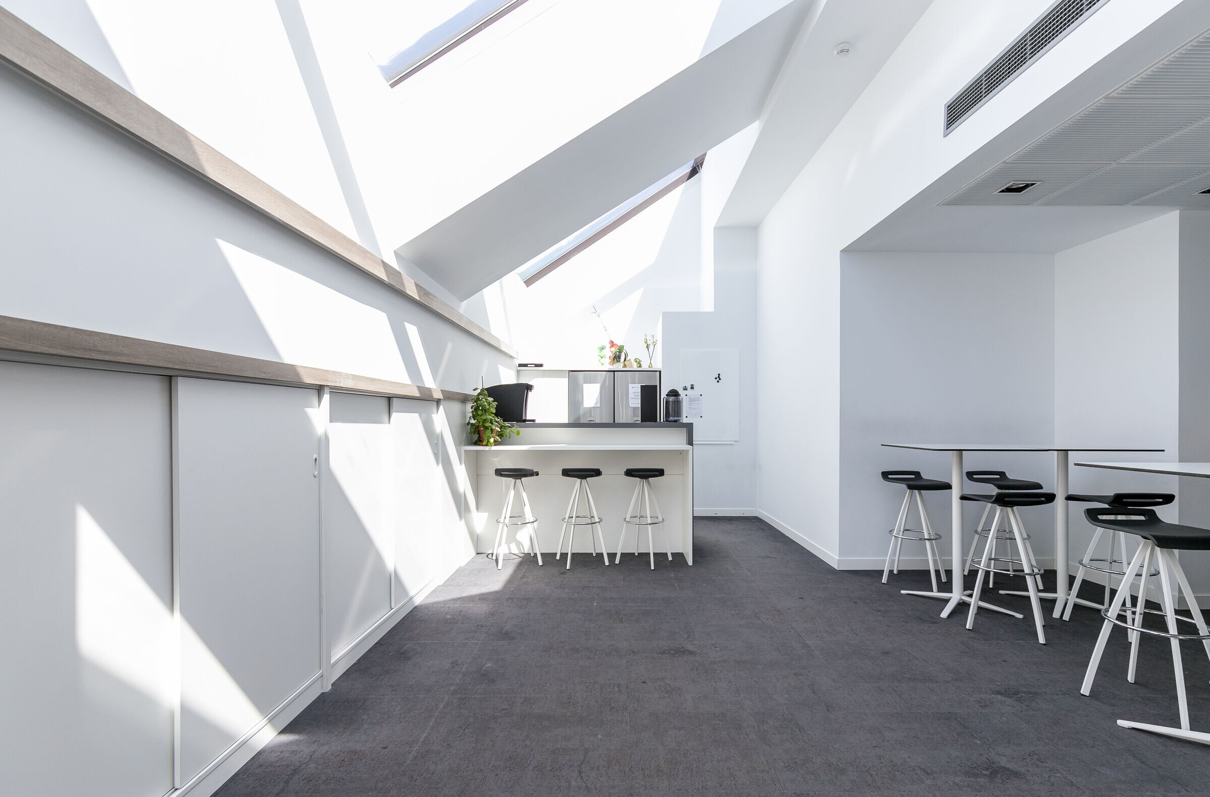 https://archello.com/story/130621/attachments/photos-videos/7