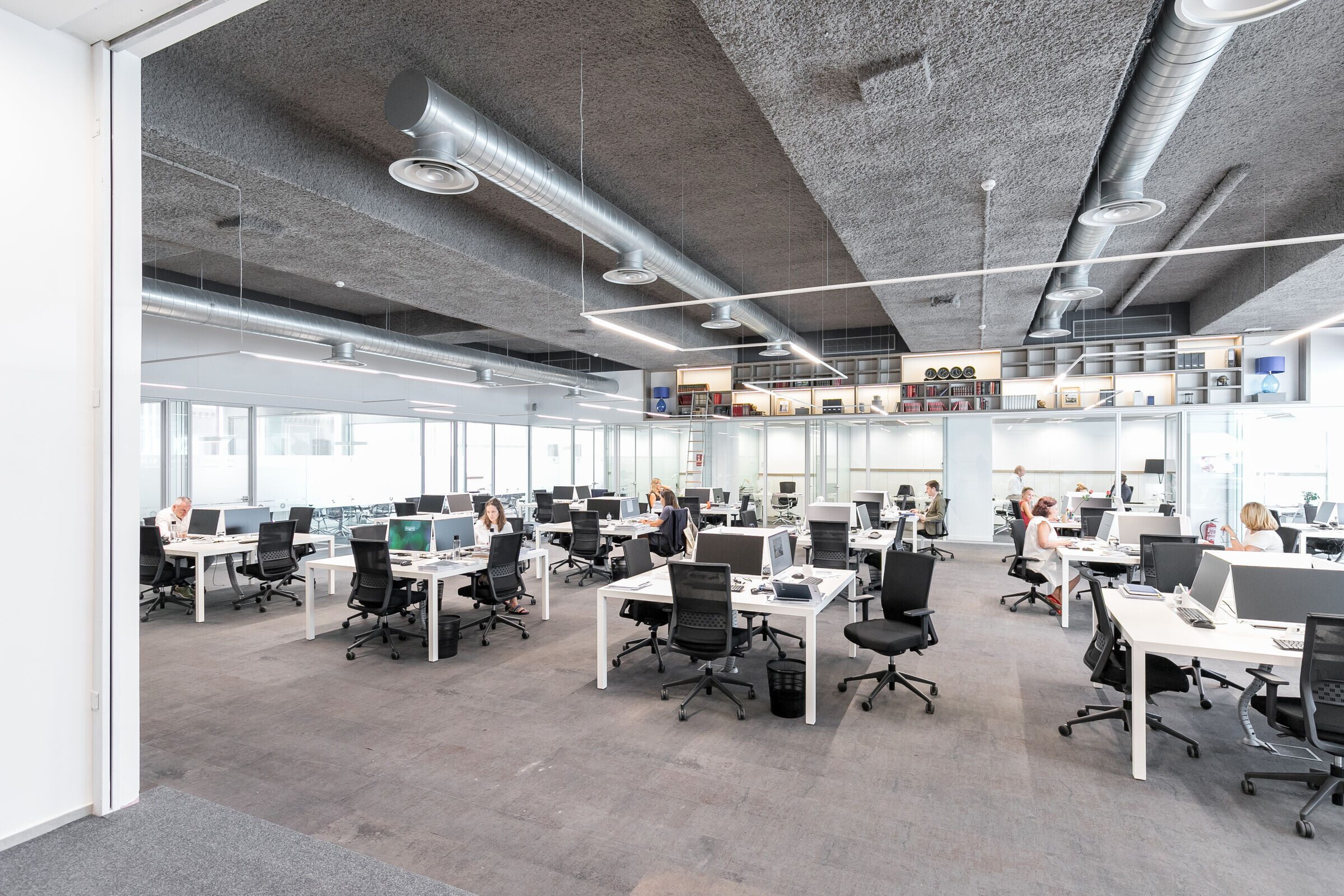 https://archello.com/story/130621/attachments/photos-videos/9
