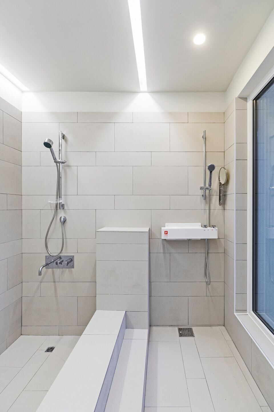 https://archello.com/story/130740/attachments/photos-videos/21 photo_credit Hwang Hyochel