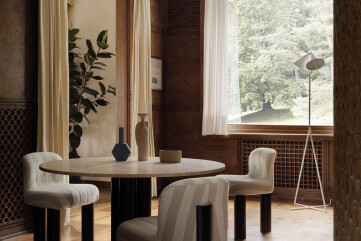 Goya table and small tables Goya table and small tables