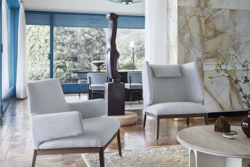 Hug armchair and table Hug armchair and table