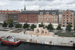 “Bricks in Common” pavilion questions the relevance and place of brick in a sustainable future