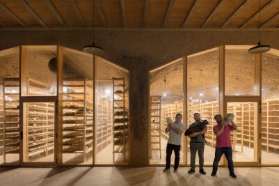 Adaptation of Hoya de la Iglesia cheese factory