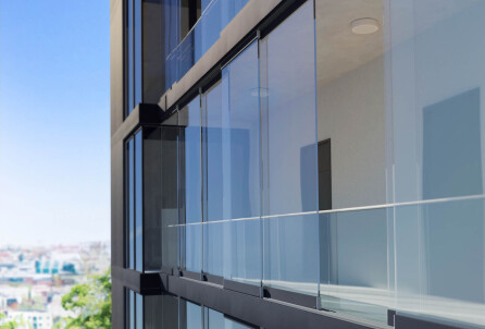 BALCONY GLAZING PROLINE S MEGA