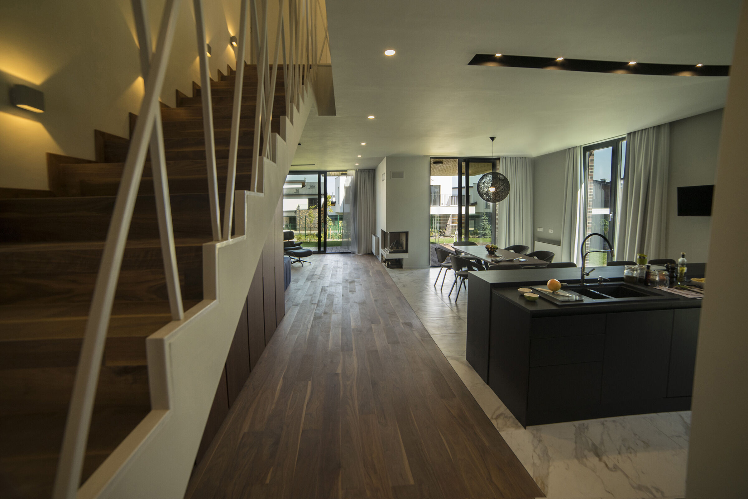 https://archello.com/story/131082/attachments/photos-videos/8 photo_credit Studio Blend