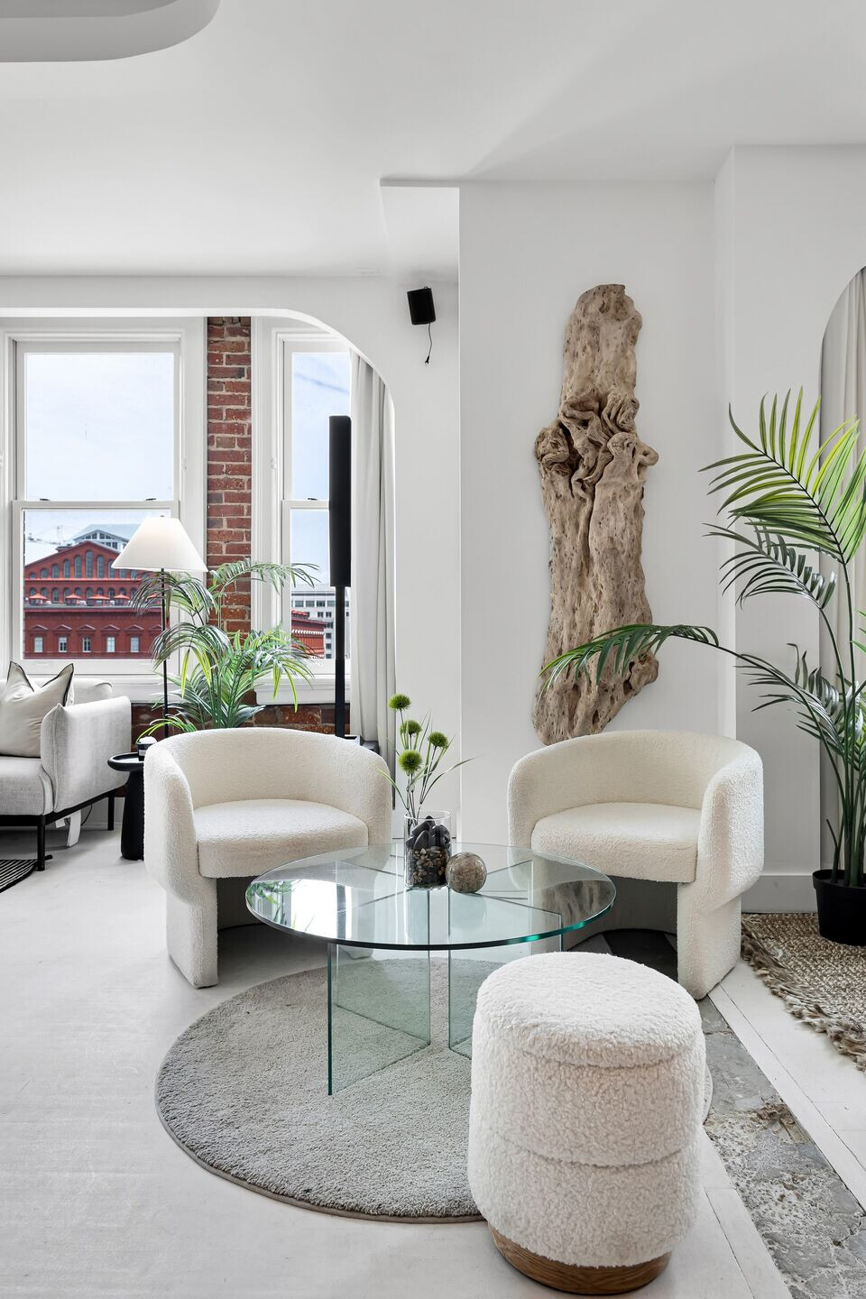 https://archello.com/story/131206/attachments/photos-videos/11 photo_credit Derek Miller - Derek and Vee LLC