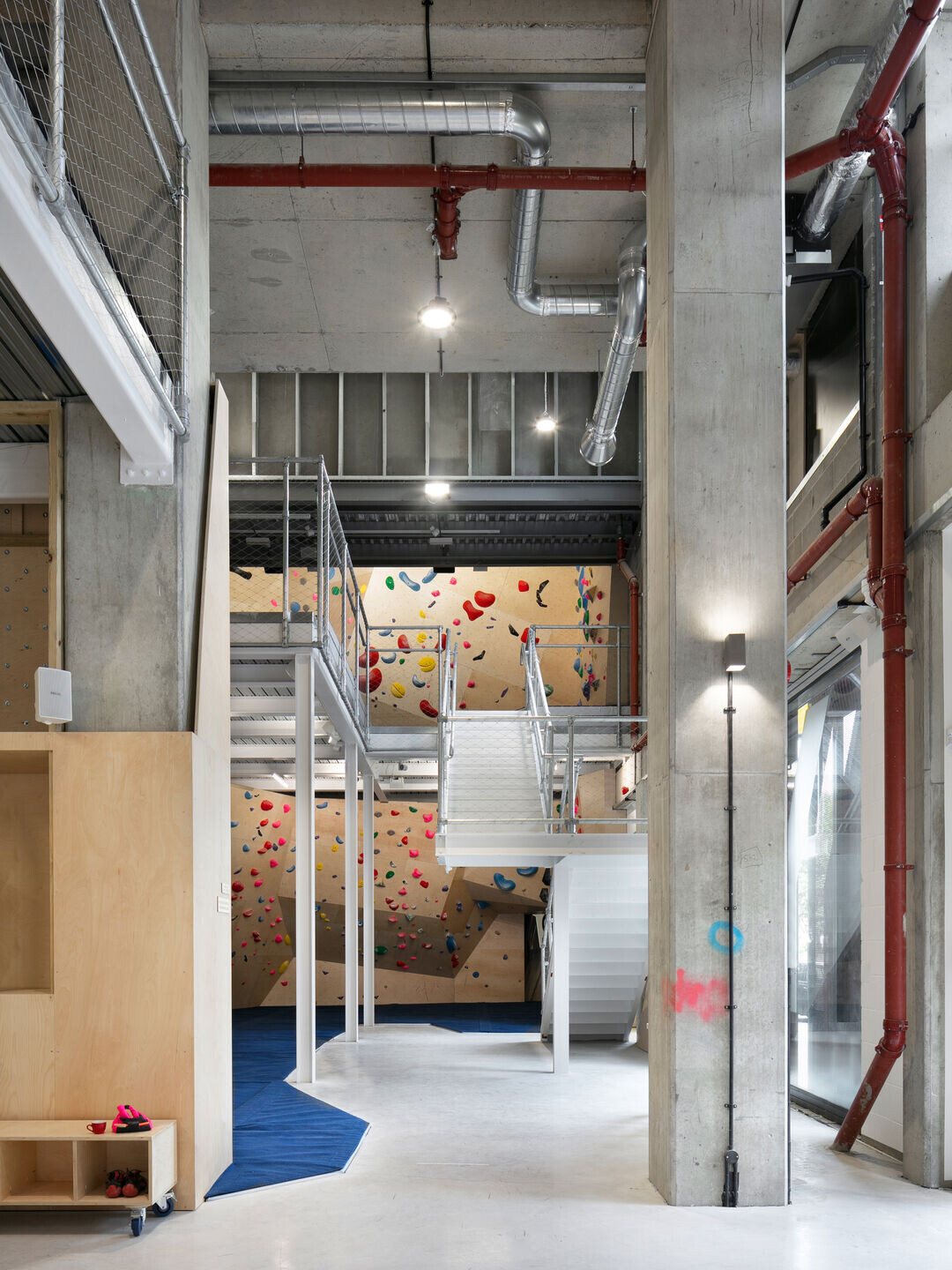 https://archello.com/story/131215/attachments/photos-videos/4 photo_credit Ollie Hammick
