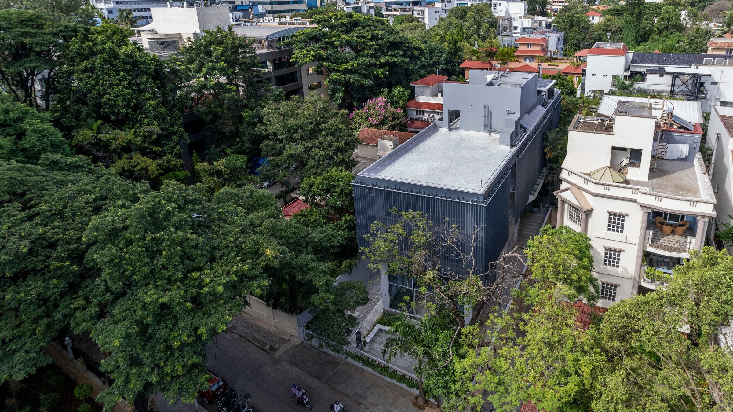 https://archello.com/story/131204/attachments/photos-videos/4 photo_credit Suryan//Dang