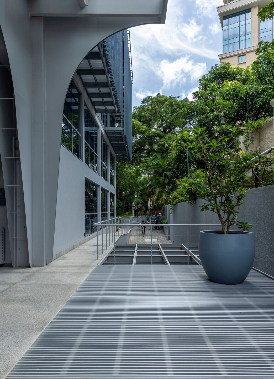 https://archello.com/story/131204/attachments/photos-videos/7 photo_credit Suryan//Dang