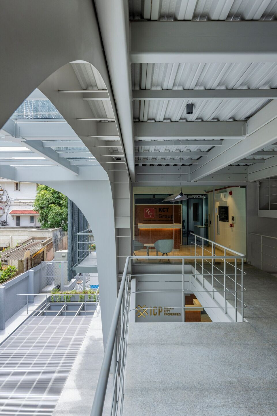 https://archello.com/story/131204/attachments/photos-videos/8 photo_credit Suryan//Dang