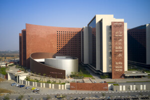 Surat Diamond Bourse by Morphogenesis becomes the world's largest office building