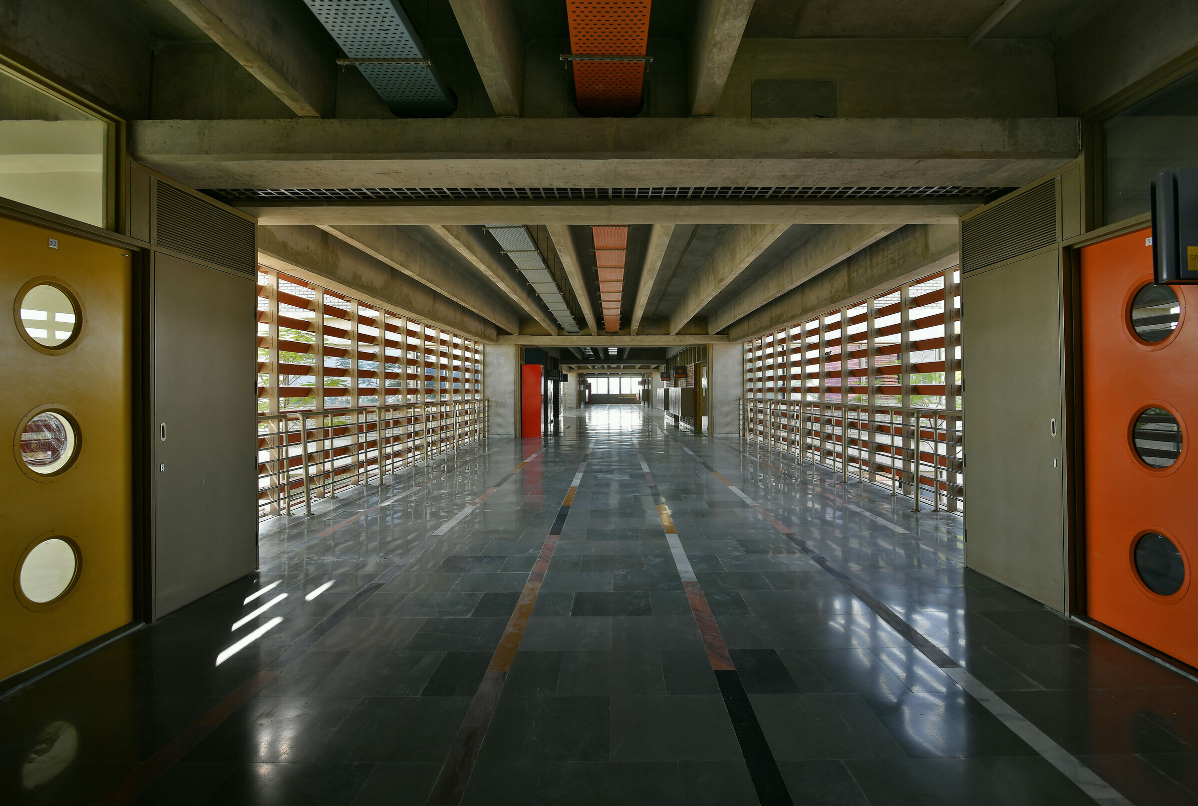 https://archello.com/story/131264/attachments/photos-videos/9 photo_credit Amit Pasricha