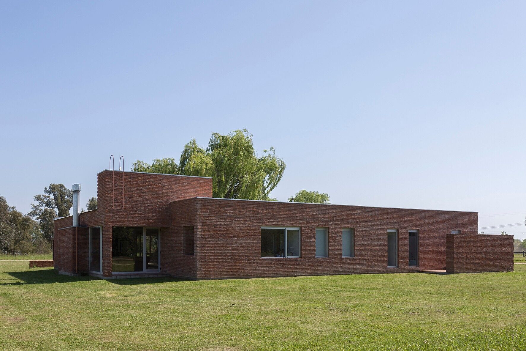 https://archello.com/story/131309/attachments/photos-videos/10 photo_credit Javier Agustín Rojas