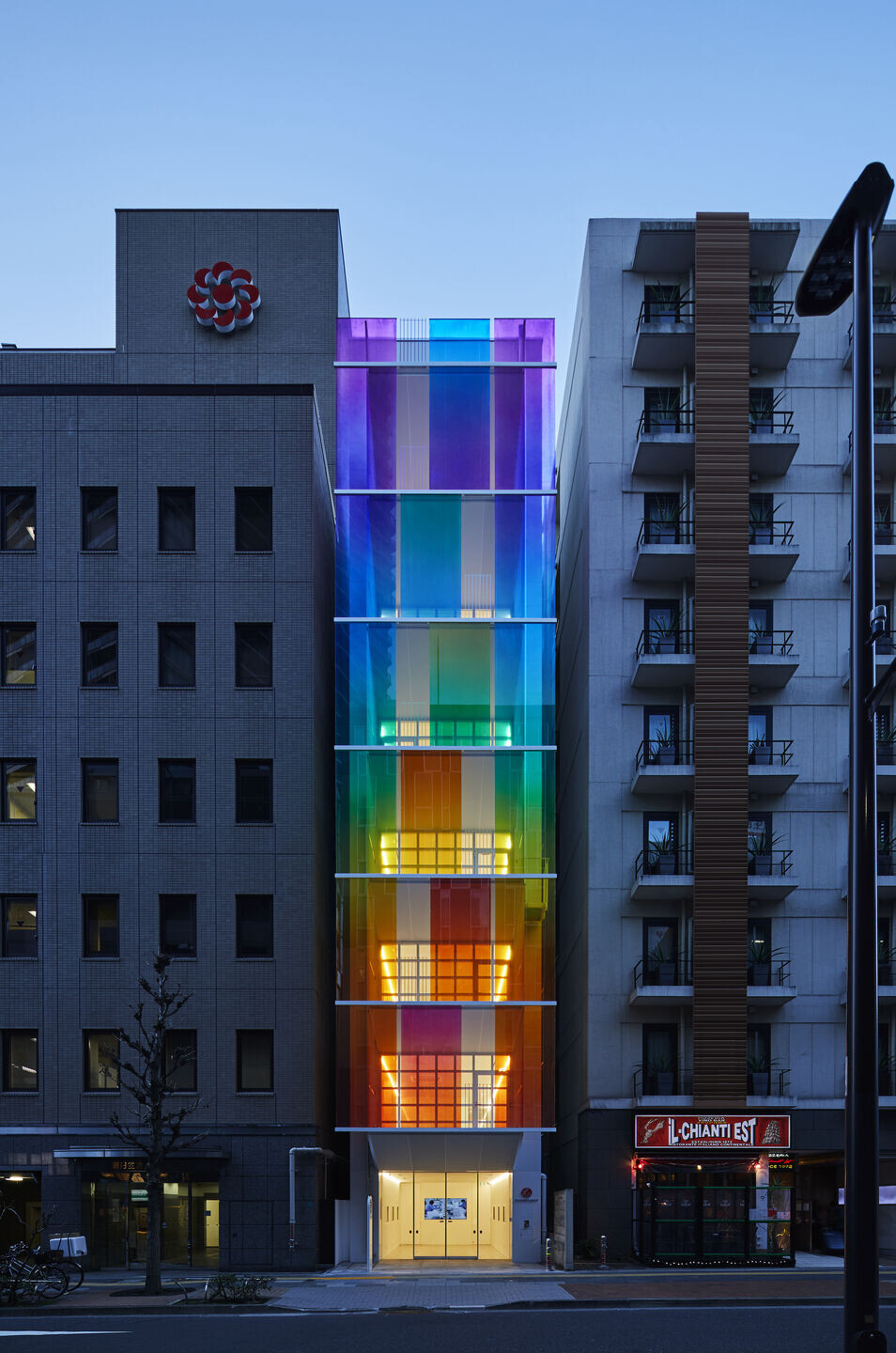 https://archello.com/story/131377/attachments/photos-videos/4 photo_credit Koji Fujii