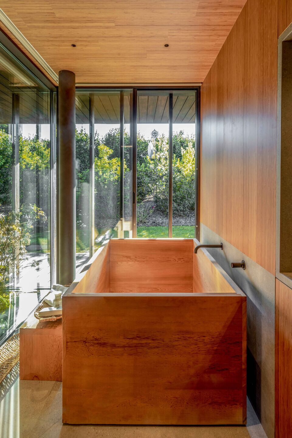 https://archello.com/story/131401/attachments/photos-videos/15 photo_credit Luis Asin