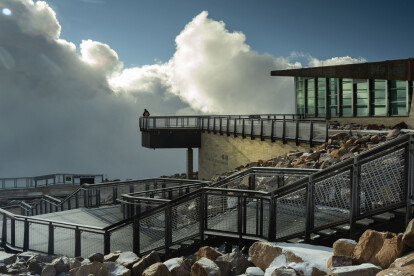 Banker Wire woven mesh installed at Pikes Peak handrails in Colorado