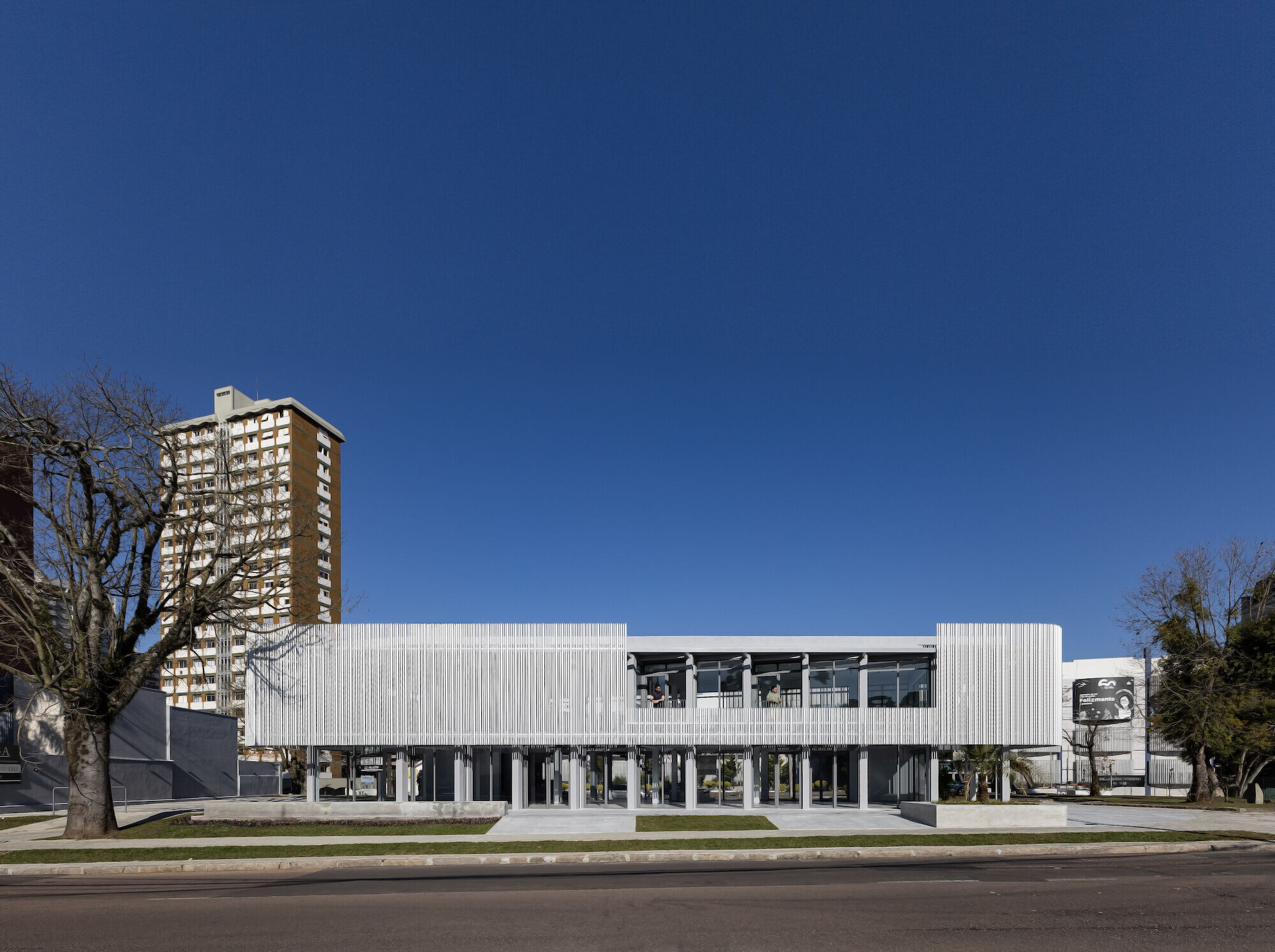 https://archello.com/story/131521/attachments/photos-videos/3 photo_credit Eron Costin