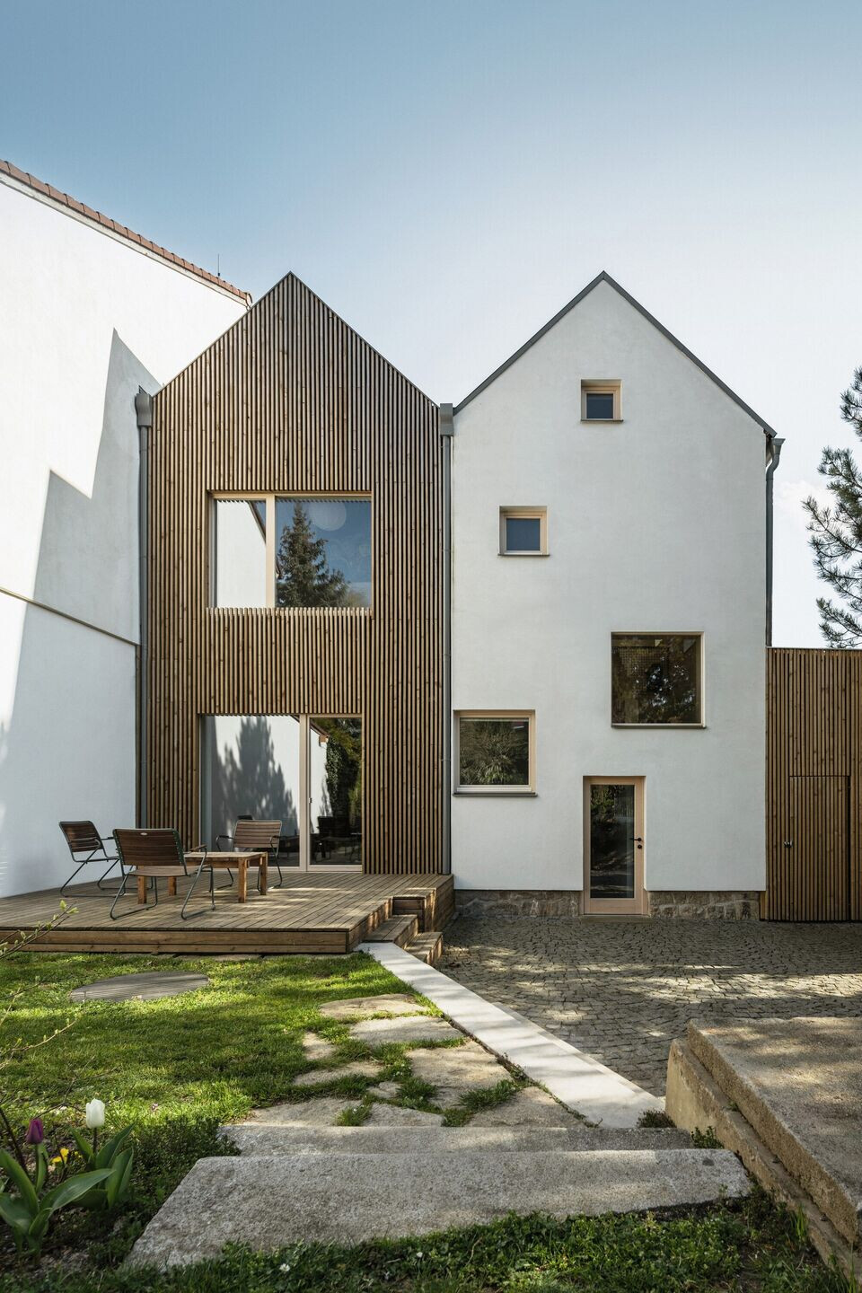 https://archello.com/story/131596/attachments/photos-videos/6 photo_credit Petr Polák