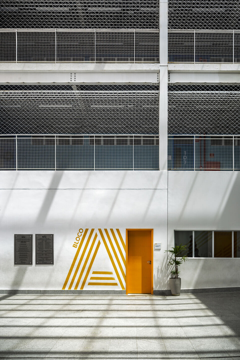 https://archello.com/story/131610/attachments/photos-videos/13 photo_credit Igor Ribeiro
