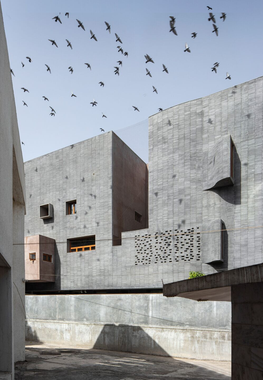 https://archello.com/story/131569/attachments/photos-videos/3 photo_credit Niveditaa Gupta