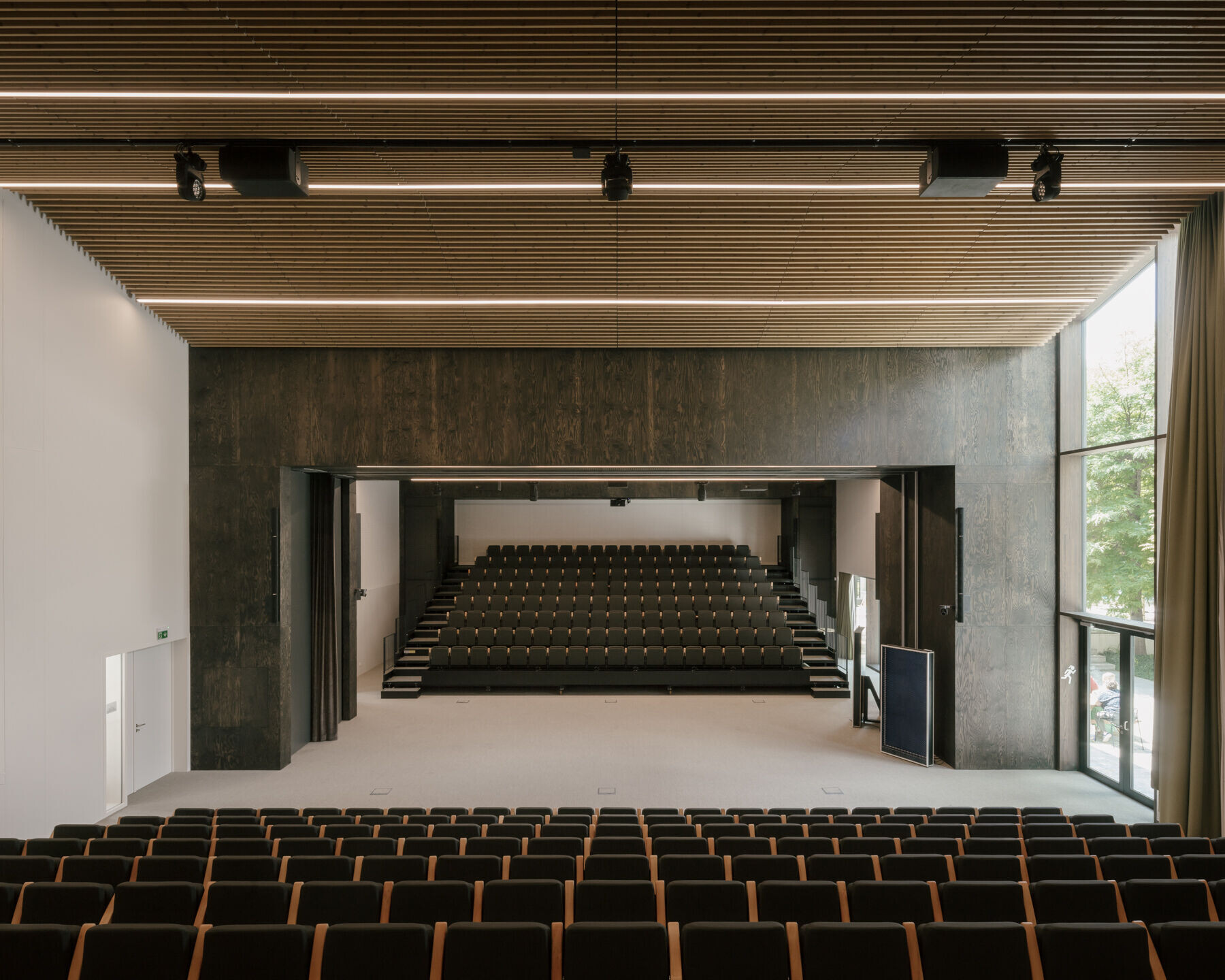https://archello.com/story/131662/attachments/photos-videos/8 photo_credit ©Stijn Bollaert