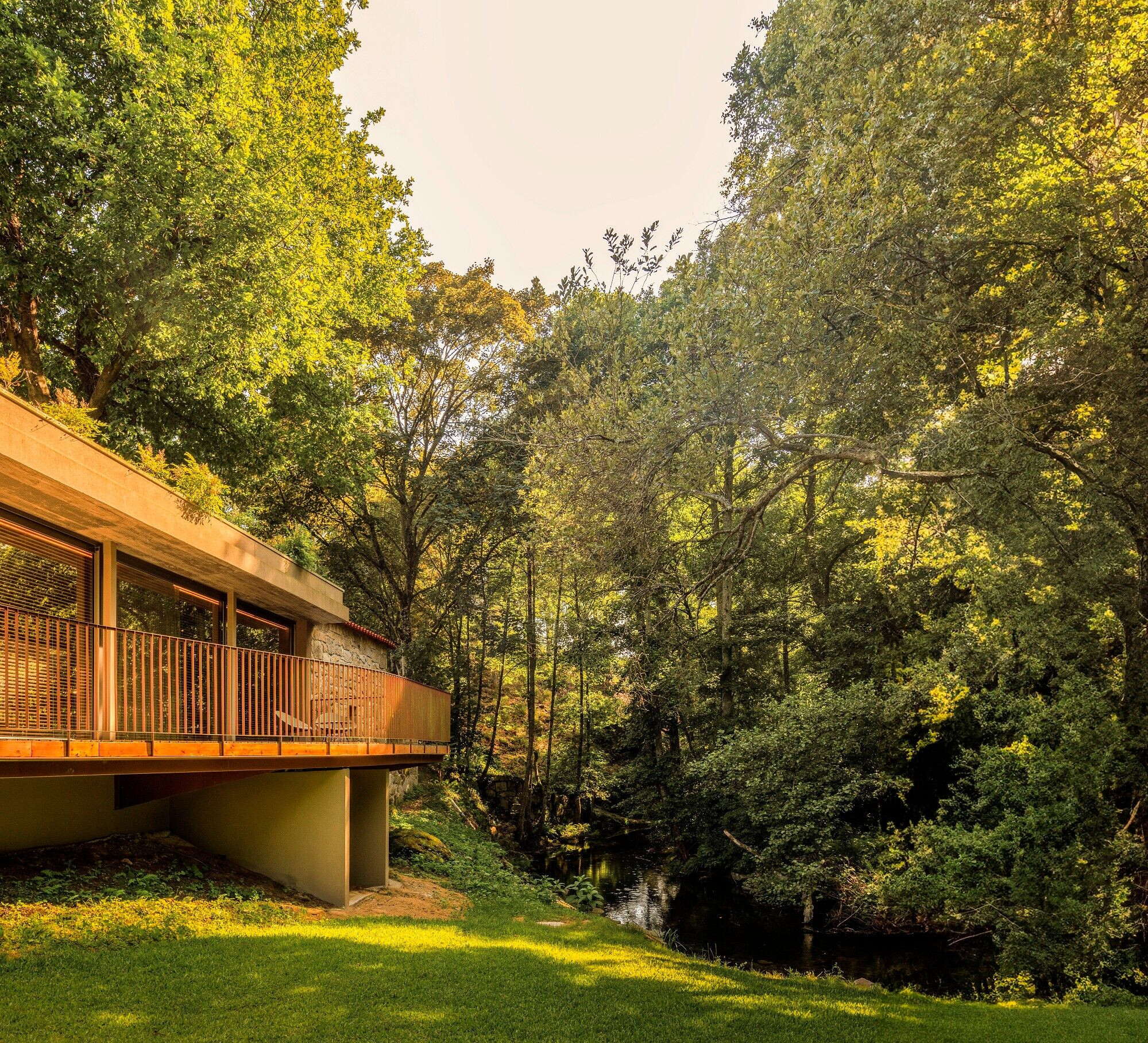 https://archello.com/story/131672/attachments/photos-videos/18 photo_credit Fernando Guerra FG+SG