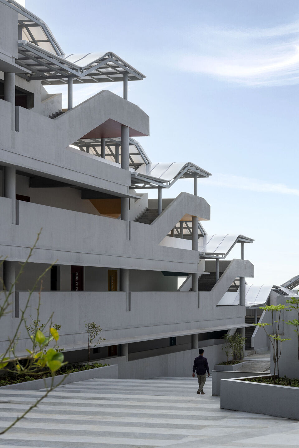 https://archello.com/story/131457/attachments/photos-videos/7 photo_credit suryan and dang