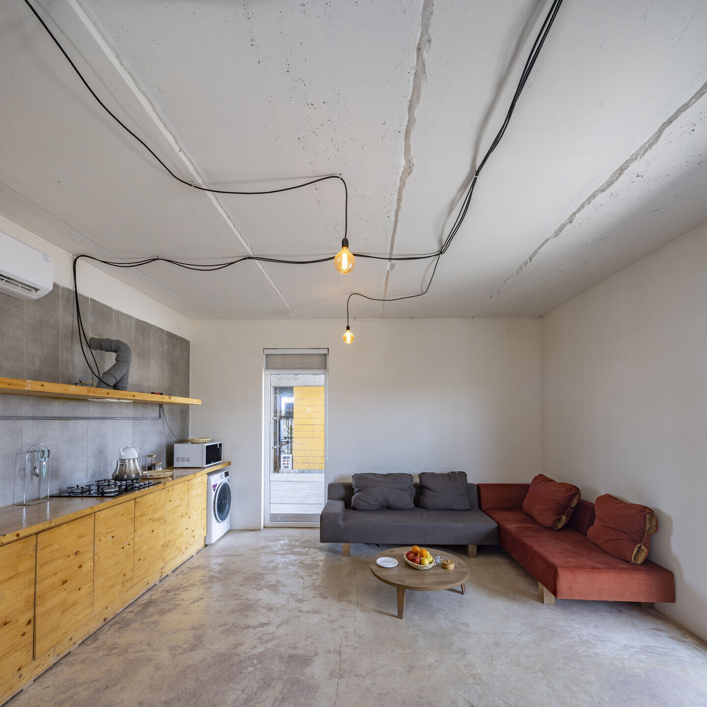 https://archello.com/story/131754/attachments/photos-videos/27 photo_credit Parham Taghioff