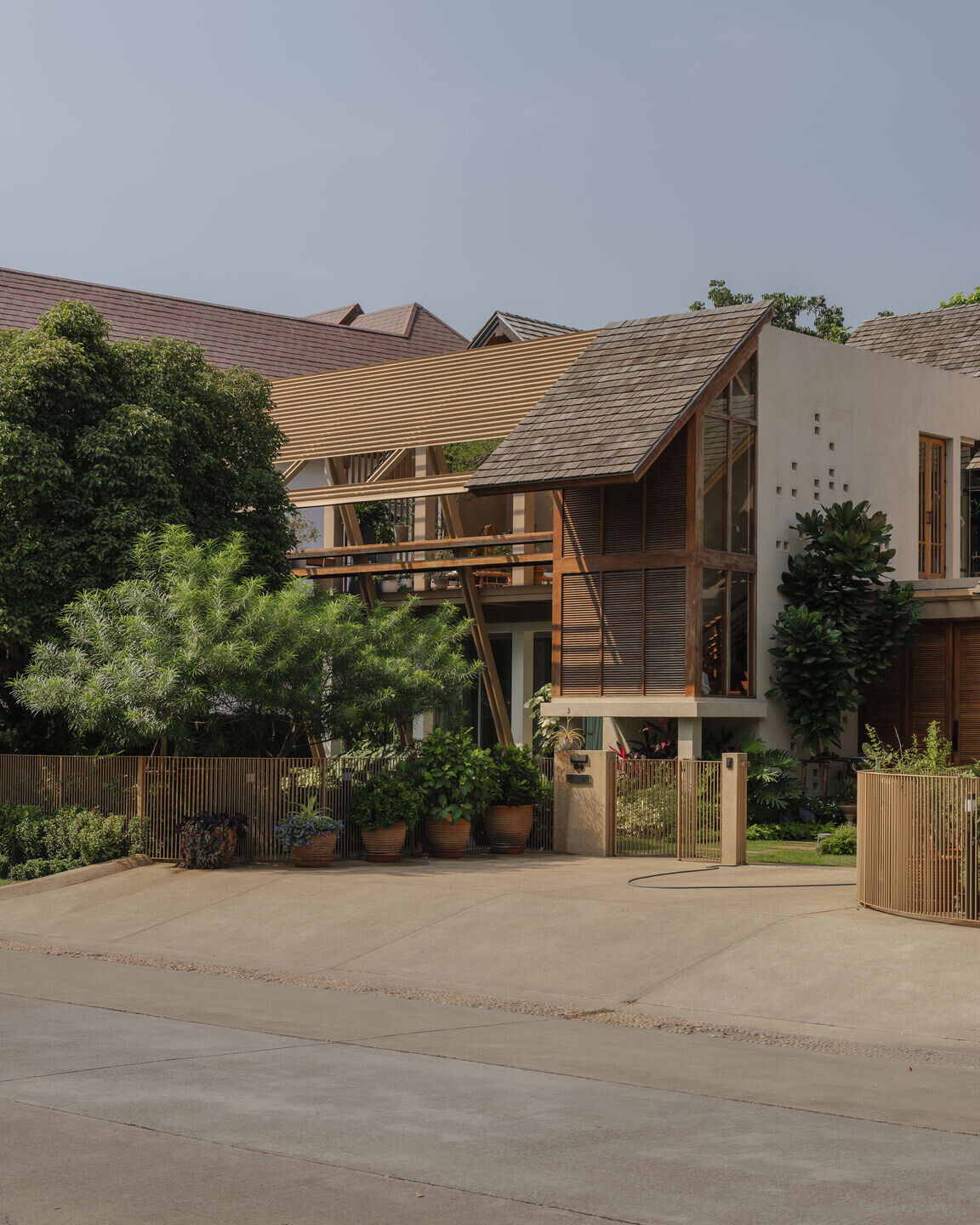 https://archello.com/story/131948/attachments/photos-videos/3 photo_credit Soopakorn Srisakul