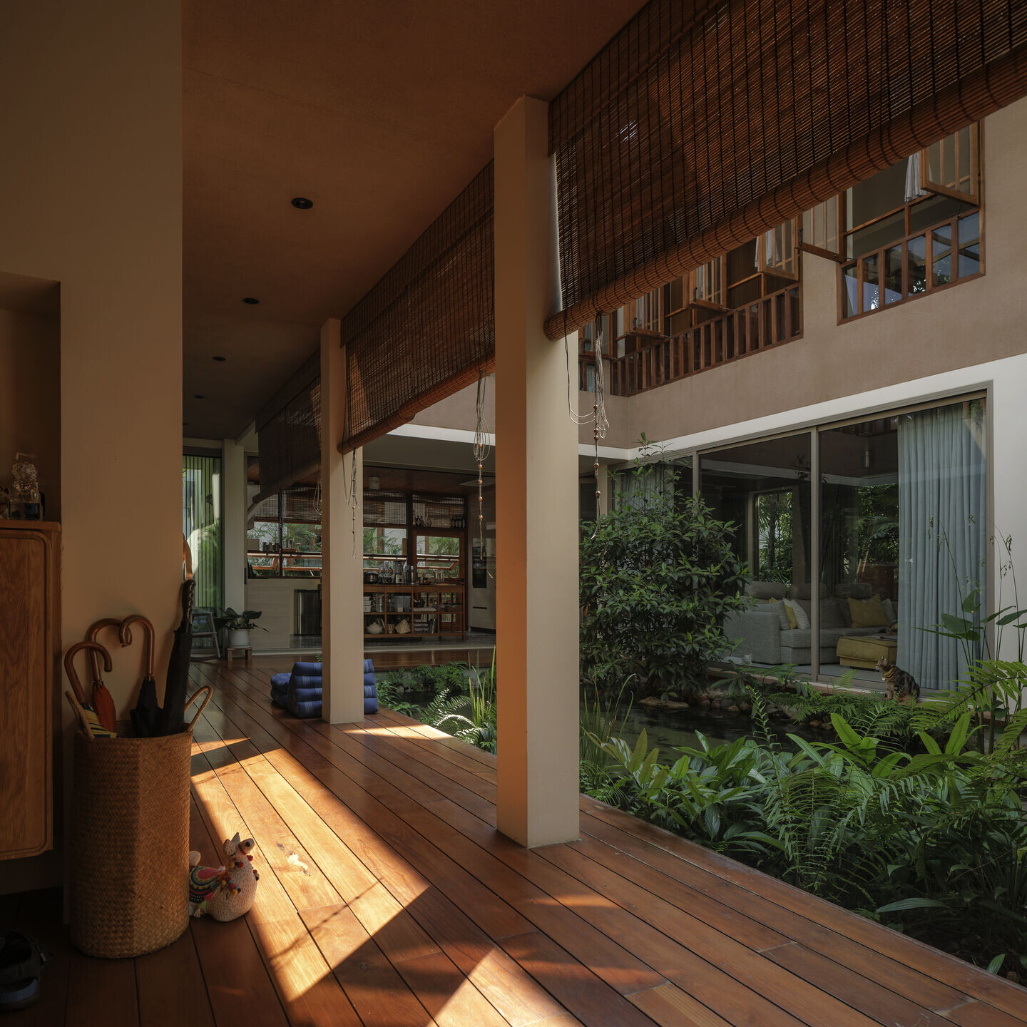 https://archello.com/story/131948/attachments/photos-videos/17 photo_credit Soopakorn Srisakul