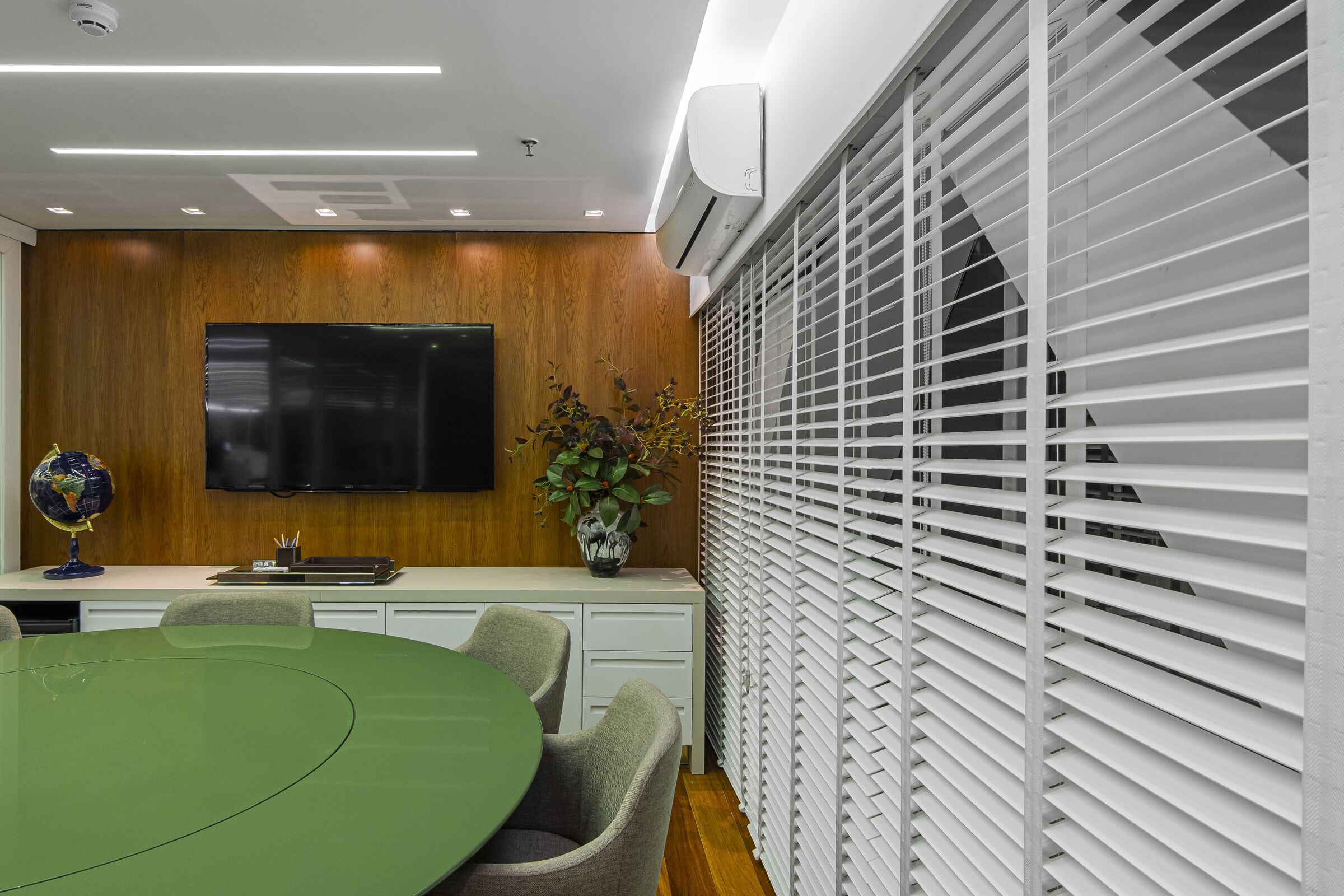 https://archello.com/story/132024/attachments/photos-videos/11 photo_credit Felipe Petrovsky