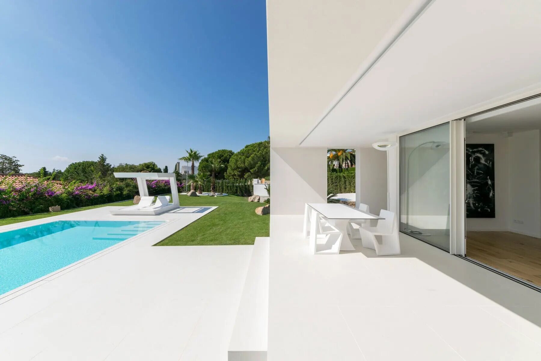 https://archello.com/story/131981/attachments/photos-videos/4 photo_credit Image Courtesy Vondom
