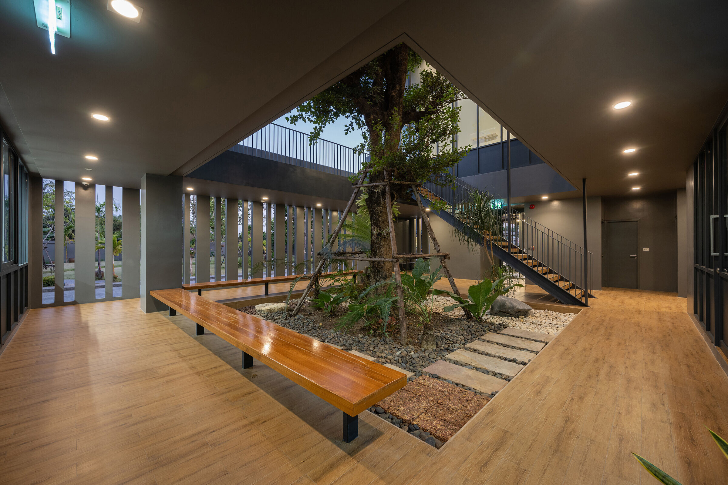 https://archello.com/story/132068/attachments/photos-videos/18 photo_credit Rungkit Charoenwat