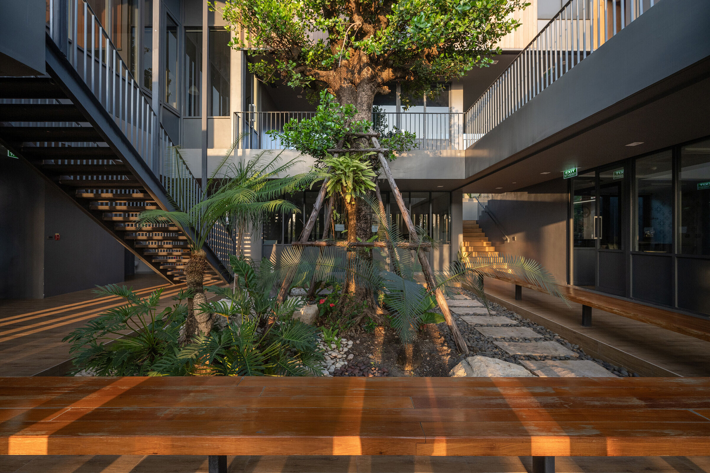 https://archello.com/story/132068/attachments/photos-videos/21 photo_credit Rungkit Charoenwat
