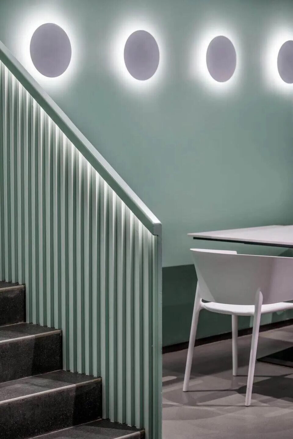 https://archello.com/story/132217/attachments/photos-videos/5 photo_credit Image Courtesy Vondom